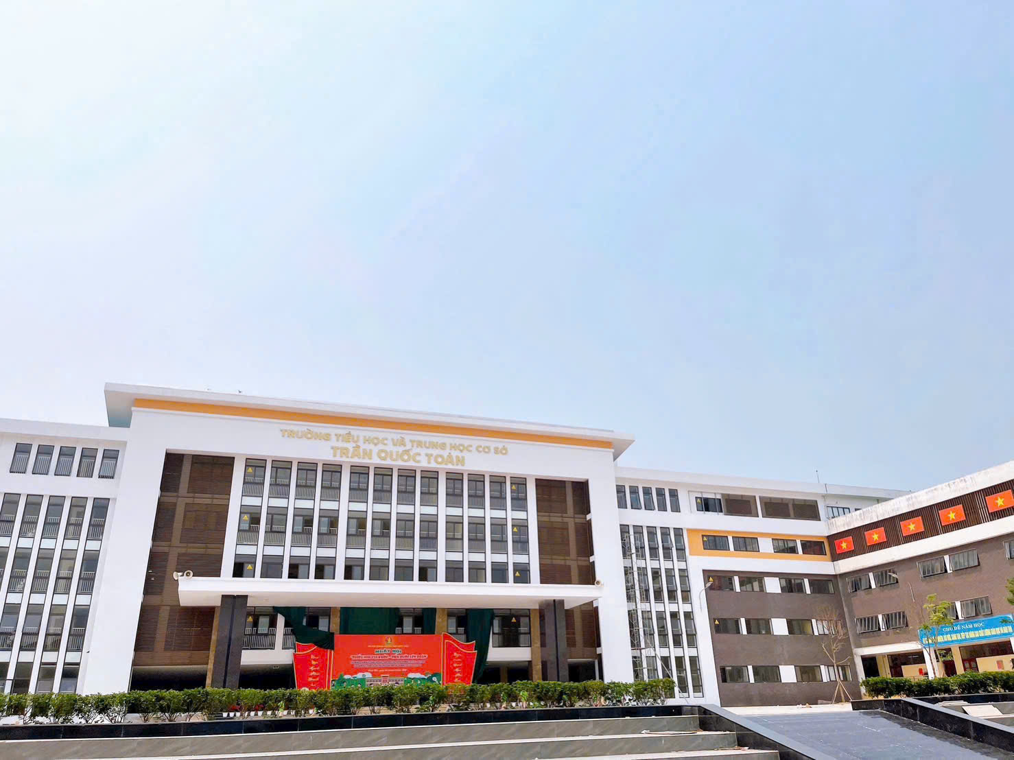 cong-trinh-truong-lien-cap-tieu-hoc-va-thcs-tran-quoc-toan