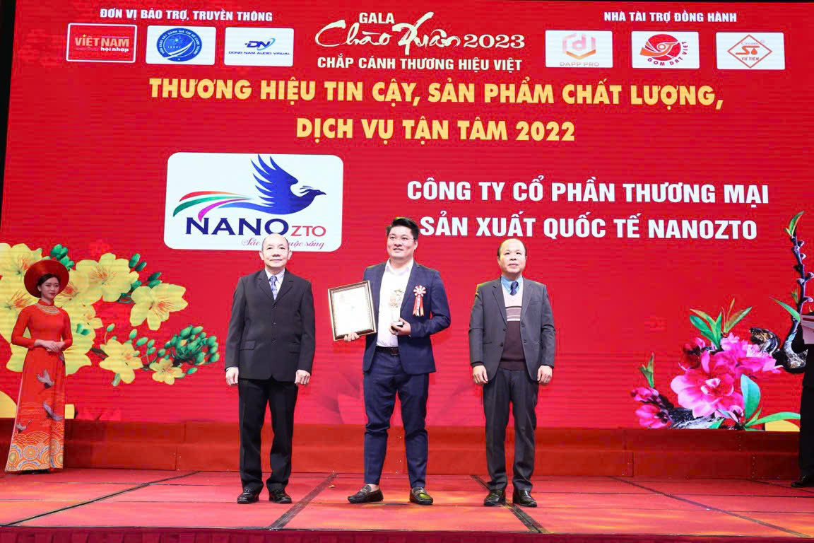 nhan-giai-top-10-thuong-hieu-tin-cay-san-pham-chat-luong-dich-vu-tan-tam-nam-2022